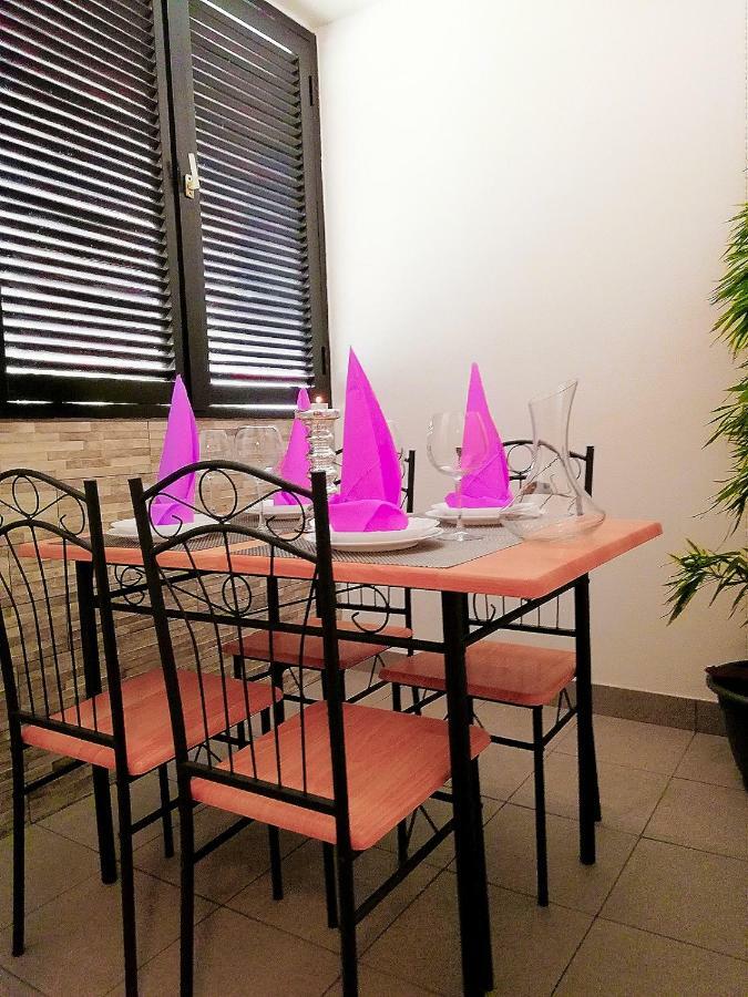 Nokturno Apartment, Self Check-In Porec Luaran gambar