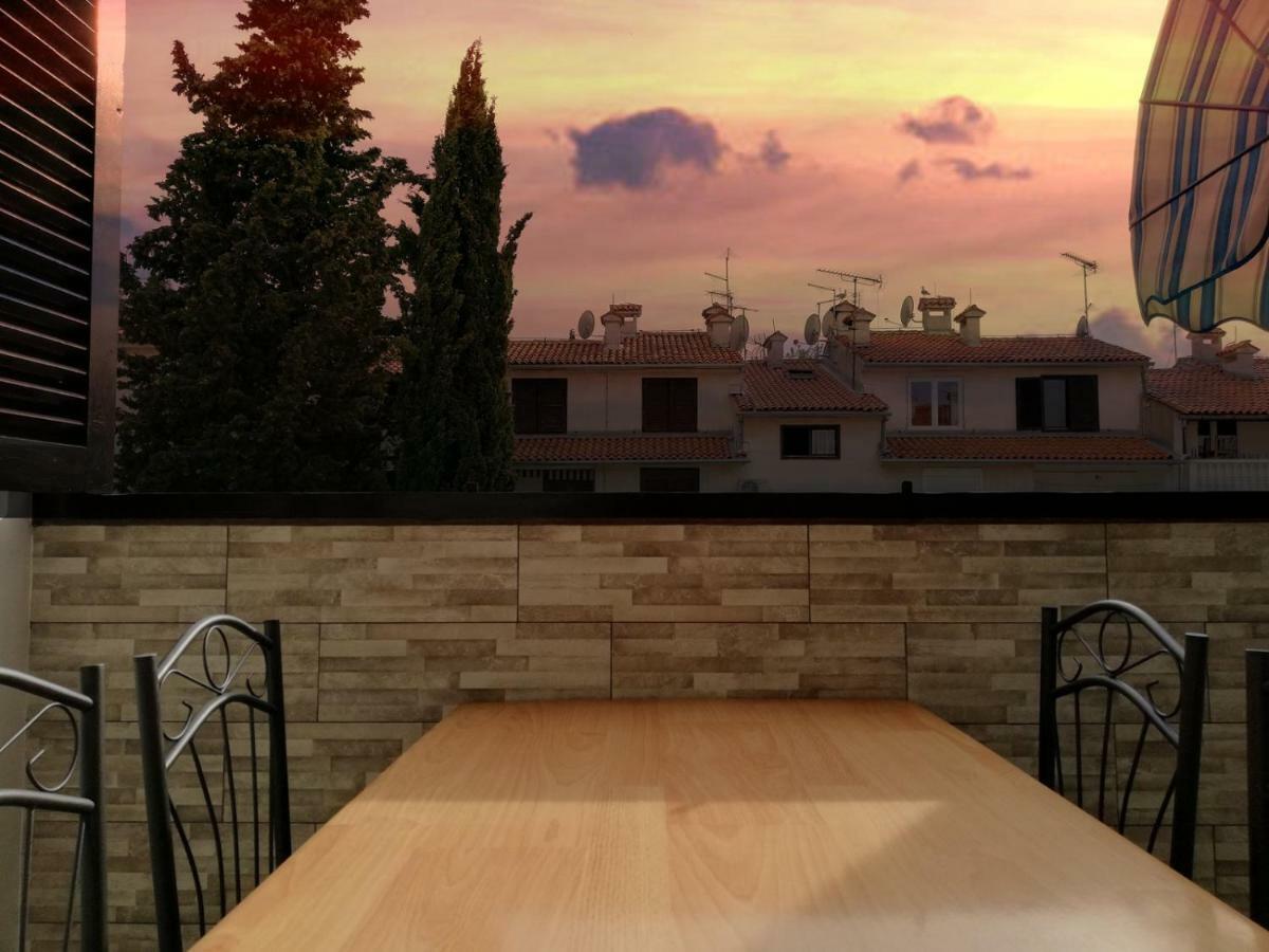 Nokturno Apartment, Self Check-In Porec Luaran gambar