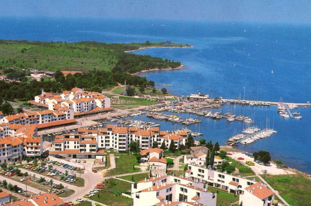 Nokturno Apartment, Self Check-In Porec Luaran gambar